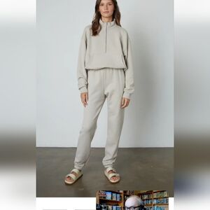 Velvet By Graham & Spencer Autumn Fleece Sabrina Ancient Beige Small